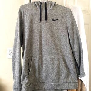Men’s Nike Therma-fit hoodie